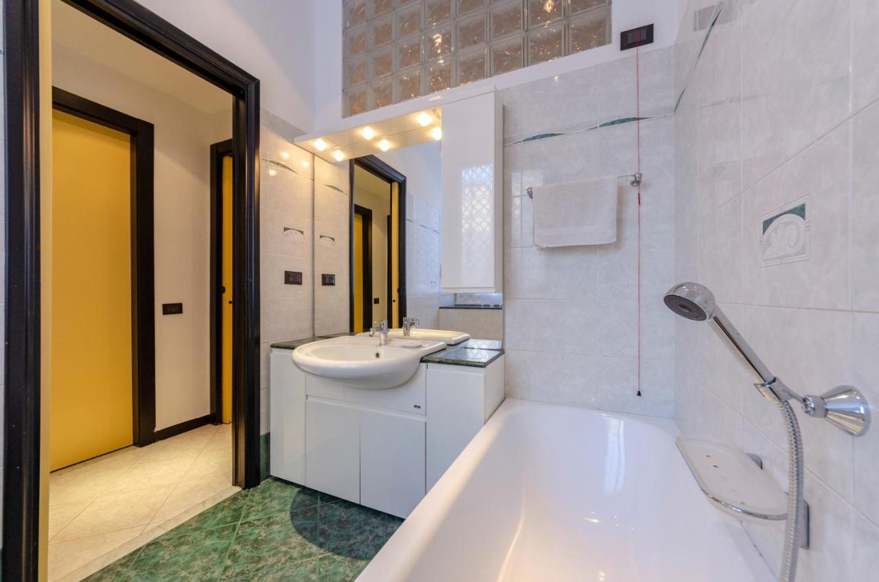Altido Modern Flat For 6 In The Heart Of Genova Foce Lejlighed Eksteriør billede